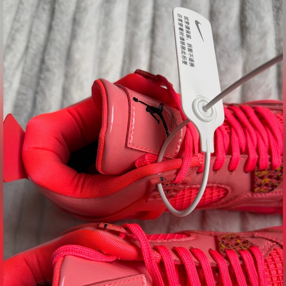 Air Jordan 4 Retro NRG ‘Hot Punch’ - Picture 3 of 6